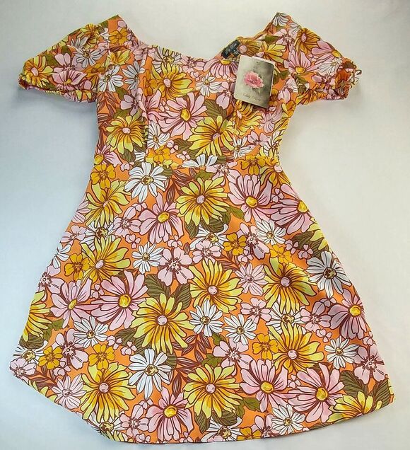 Lily Rose Dresses & Skirts - Lily Rose Keyhole Yellow Floral Back Keyhole Sundress Women’s Size Small NWT